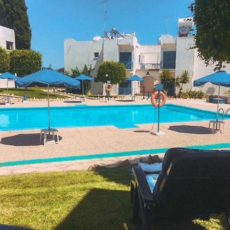Shelter Next To The Beach Larnaca Exterior foto
